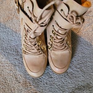Lace up boots with buckle